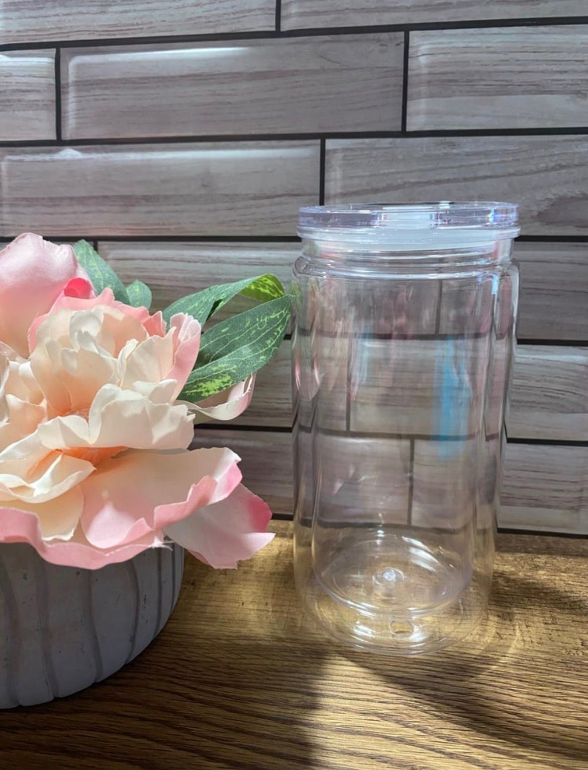 16oz Acrylic Snowglobe Cup